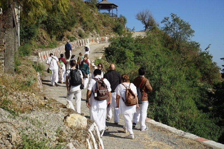 Outdoor meditation sesion during ashram visit