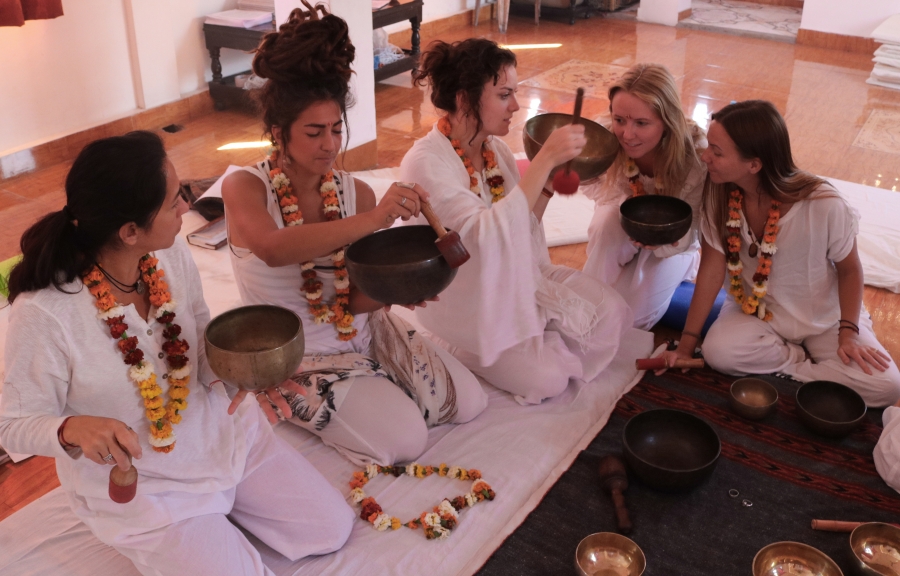 Sound Healing Students Teaching India 8
