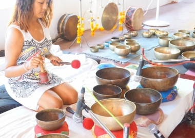 Learn how to give group sound healing concert with Tibetan Singing Bowls