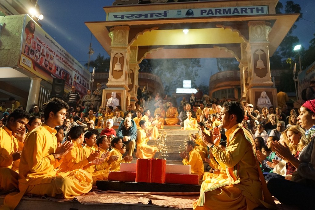 Ganga Pooja during-meditation training At Parmarth Niketan ashram Rishikesh Uttarakhand