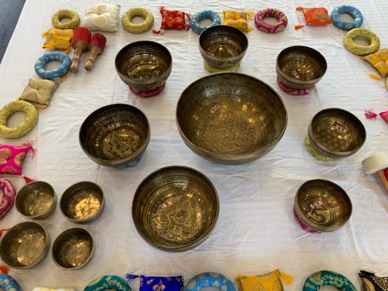 Carved Handmade Tibetan singing bowl Chakra Set India